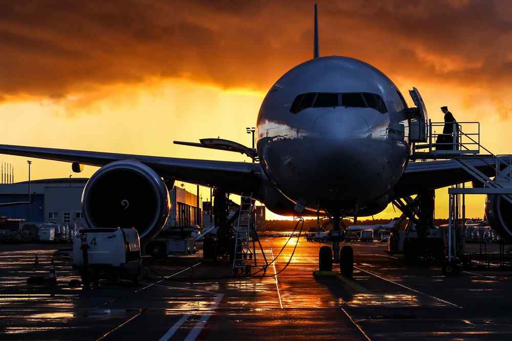 https://miamilimousines.com.br/wp-content/uploads/2015/09/shutterstock_177975590.jpg